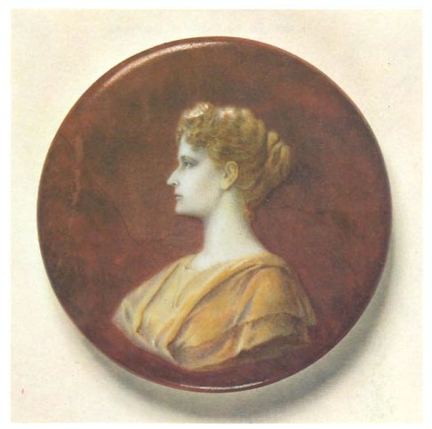 Портретная миниатюра. Плакетка с женским портретом